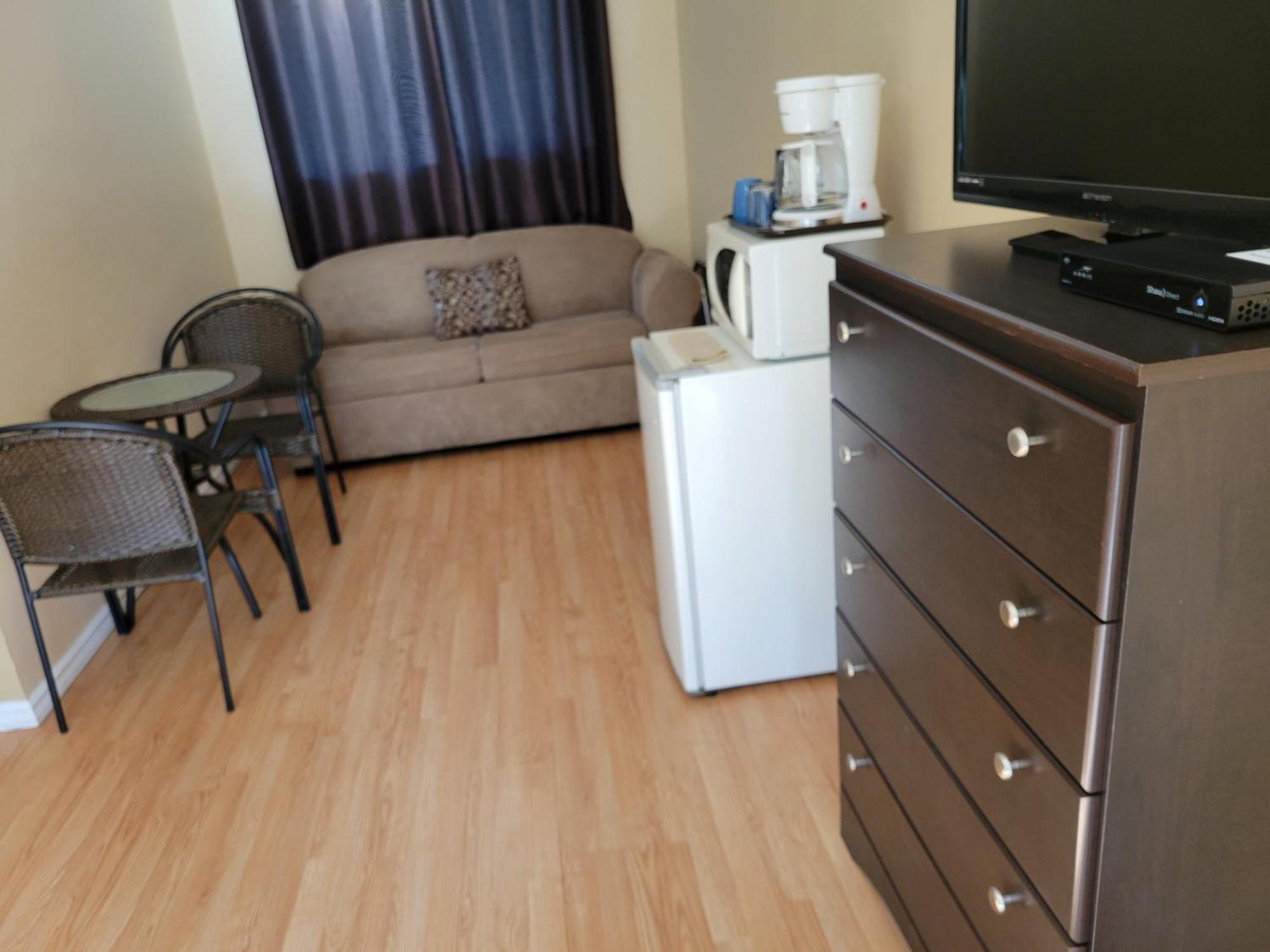Keremeos Elks Motel מראה חיצוני תמונה