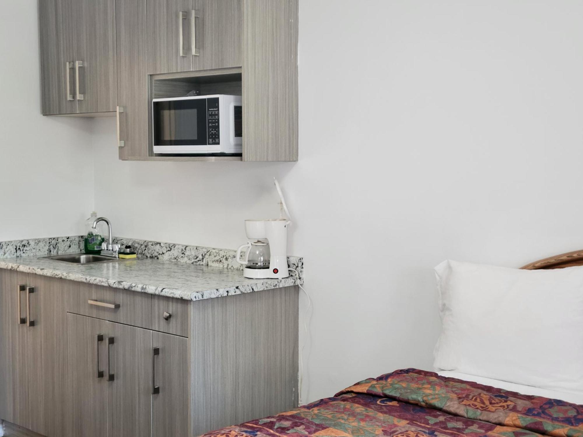 Keremeos Elks Motel מראה חיצוני תמונה