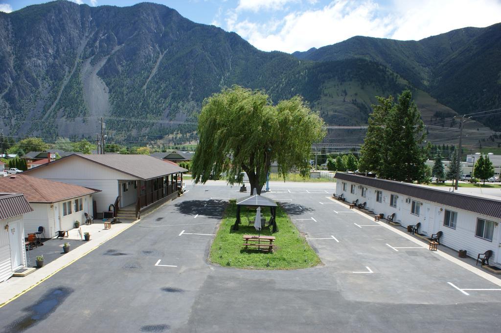 Keremeos Elks Motel מראה חיצוני תמונה