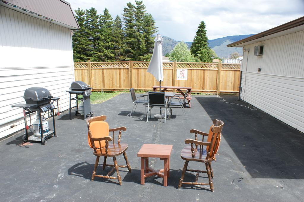 Keremeos Elks Motel מראה חיצוני תמונה